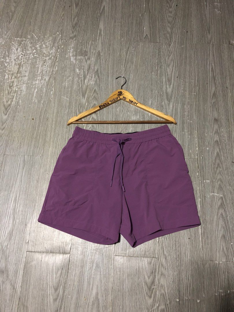 LULULEMON ABC SHORT (Category: Activewear) located in Manila. Submitted by triptothrift7 (Listing ID 1456194078, Image 2). Description: pm me for fast transaction! LULUL*M0N ABC SHORT for only 1500 dot size mediun waistline 30 x 34 length 15 above the knee hem 12 need wash only no issue authentic legit excellent condition color rate 9/10 authentic legit mode of payment gcash or bank transfer location Biñan laguna.