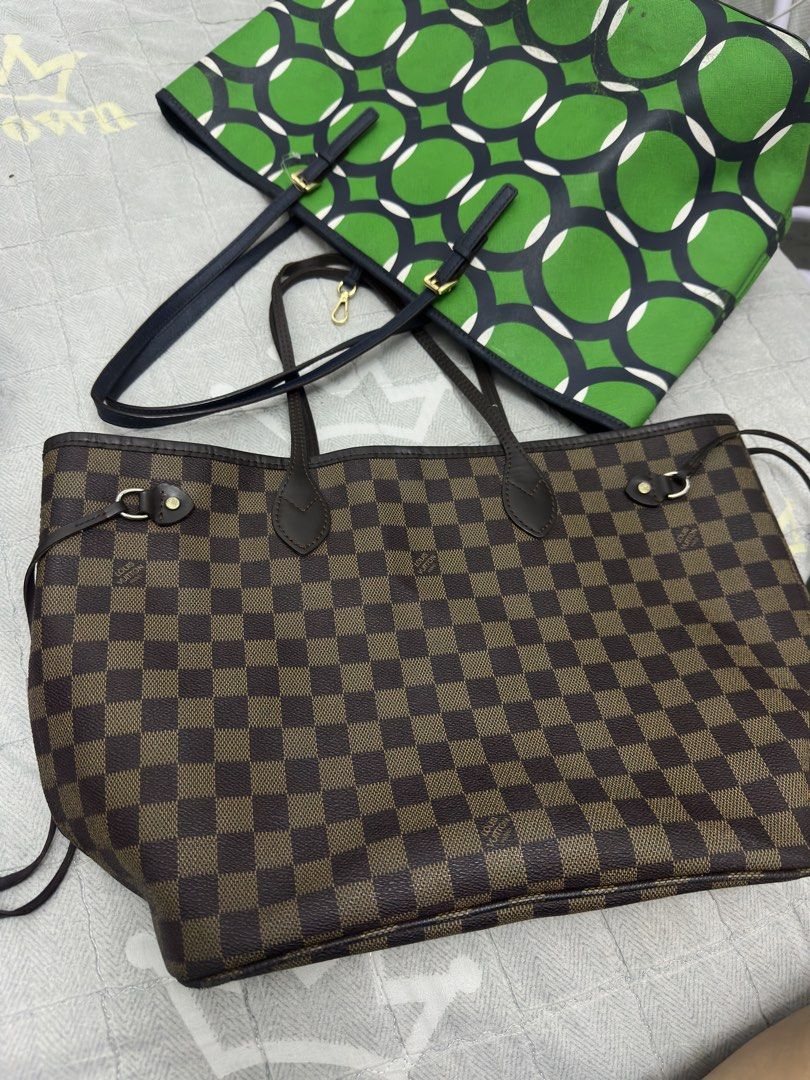 Lv neverfull MM damier (Category: Luxury Bags & Wallets) located in Caloocan City. Submitted by trebdy01 (Listing ID 1456087931, Image 1). Description: Preloved lv from usa.