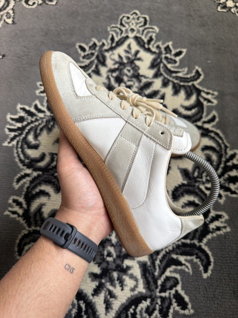 Maison Margiela Gats (Category: Sneakers) located in Quezon City. Submitted by jawnzslayer (Listing ID 1456159095, Image 3). Description: maison margiela gats no box, pair only size 39 can fit 6-6.5 mens or 7-7.5 womens worn condition .