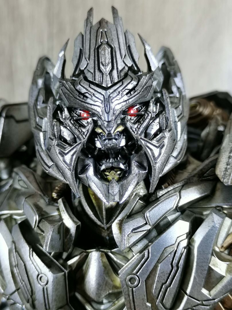 ME-005 OSKO DLX ROTF MEGATRON (Category: Figurines & Statues) located in Angeles City. Submitted by swodahs (Listing ID 1456062092, Image 2). Description: READ PROPERLY SURE BUYERS ONLY WAG NA MAG INQUIRE PAG DI SURE BIB complete, no issues. Upgrade face installed. Will include stock face NO MORE ASKING FOR PICTURES YAN NA NASA POST Negotiable for sure buyers Open to trade for DLX TLK Bumblebee RFS: Need funds Payment : GCash Shipping : LBC Locat