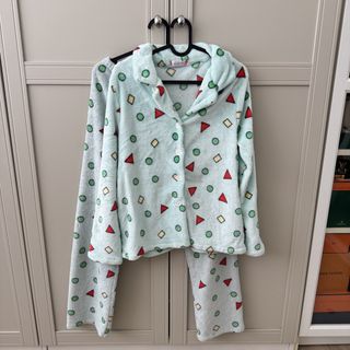(Category: ) located in . Submitted by mywardrobe6 (Listing ID 1456151886, Image 1). Description: .