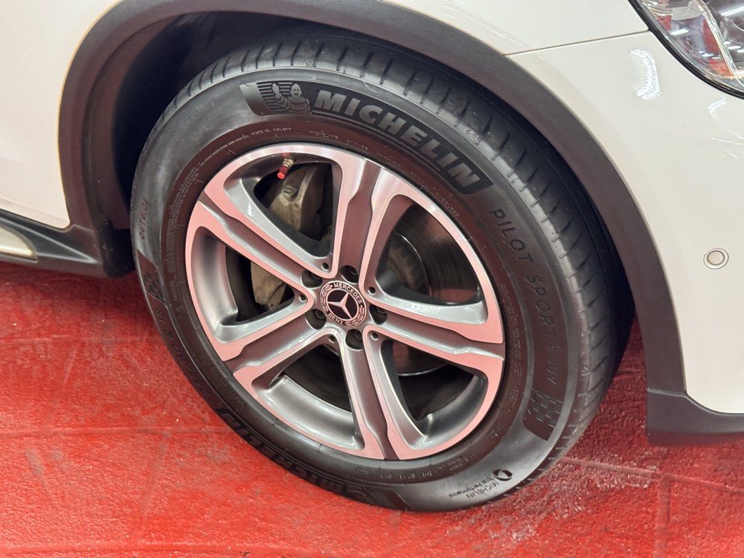 Mercedes-Benz GLC-Class GLC250 4MATIC (A) (Category: Used Cars) located in Singapore. Submitted by motoringmayfair (Listing ID 1456087319, Image 3). Description: Cheapest in market. 1 owner unit. New suspension just replaced. 100% accident-free. Flexible loan option available. Contact Wong at 9853six3six9 to enquire today..