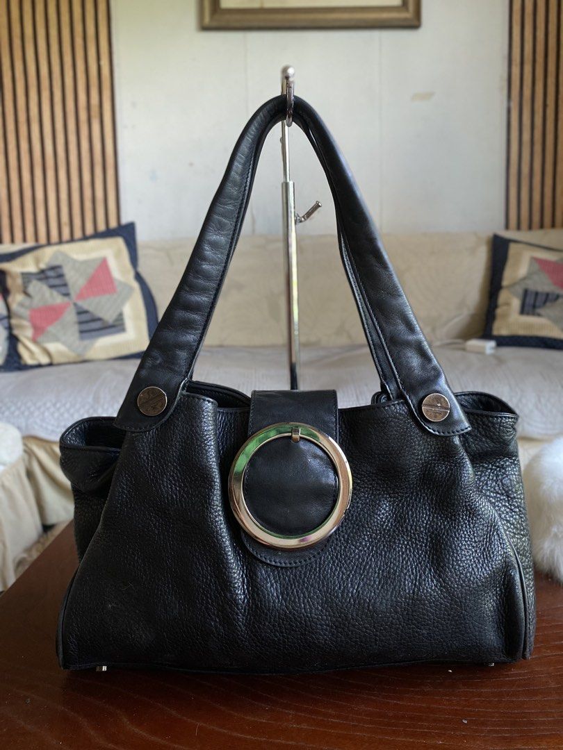 Mila Schon Hand Bag (Category: Luxury Bags & Wallets) located in Tagum. Submitted by luxeukayfinds_ (Listing ID 1456066712, Image 1). Description: CODED.