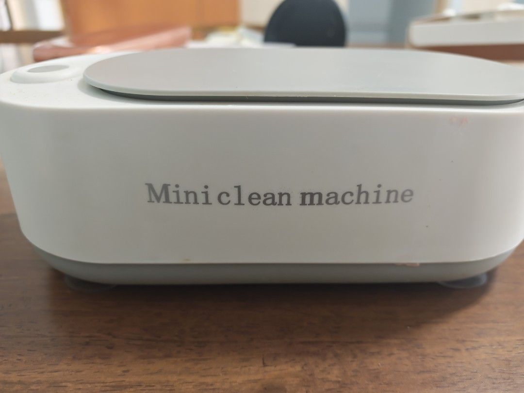 Mini clean machine (Category: Cleaning Tools & Supplies) located in Singapore. Submitted by hooray8608 (Listing ID 1456071461, Image 1). Description: Mini clean machine, can clean glass, jewelry. .