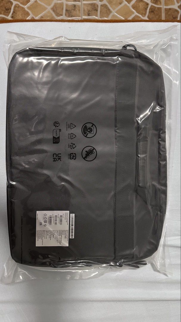 MSI Topload Laptop Bag (17”) (Category: Laptop Bags & Sleeves) located in Subic. Submitted by grandtree_24f716 (Listing ID 1456063003, Image 3). Description: - Black MSI topload laptop bag - Made of durable polyester material - Includes a comfortable handle and a detachable shoulder strap - Ample space for your laptop and essential accessories - Ideal for work, school, or daily commutes - Comes in its original packaging.