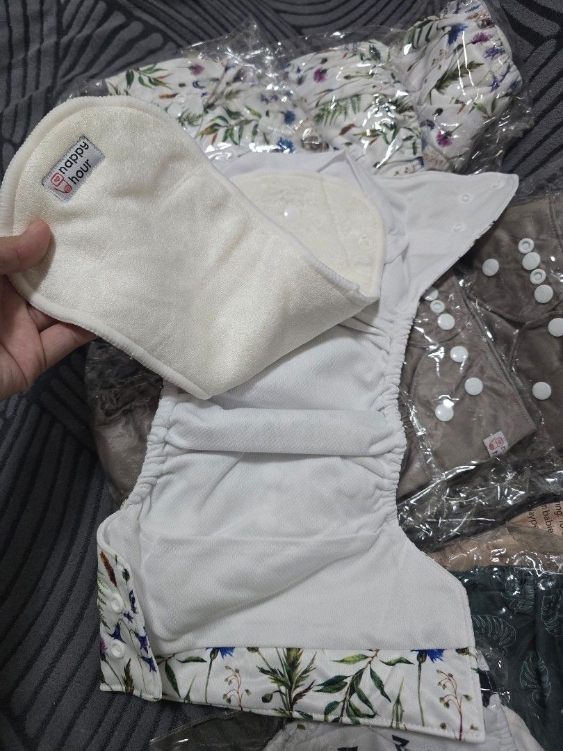 Nappy Hour cloth diapers (Category: Diapers & Baby Wipes) located in Pasig City. Submitted by iris.mnl (Listing ID 1456105537, Image 3). Description: ✨️ Nappy Hour cloth diapers ✅️ Brand new & unused - with inserts 💰 P100 each only 📍Cainta/Pasig 🚚 Can ship via J&T or Lalamove. * crossposted on other platforms.