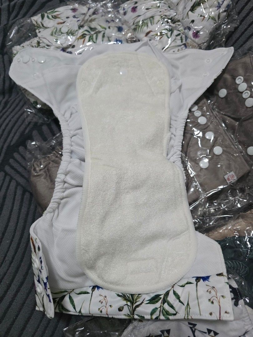 Nappy Hour cloth diapers (Category: Diapers & Baby Wipes) located in Pasig City. Submitted by iris.mnl (Listing ID 1456105537, Image 2). Description: ✨️ Nappy Hour cloth diapers ✅️ Brand new & unused - with inserts 💰 P100 each only 📍Cainta/Pasig 🚚 Can ship via J&T or Lalamove. * crossposted on other platforms.