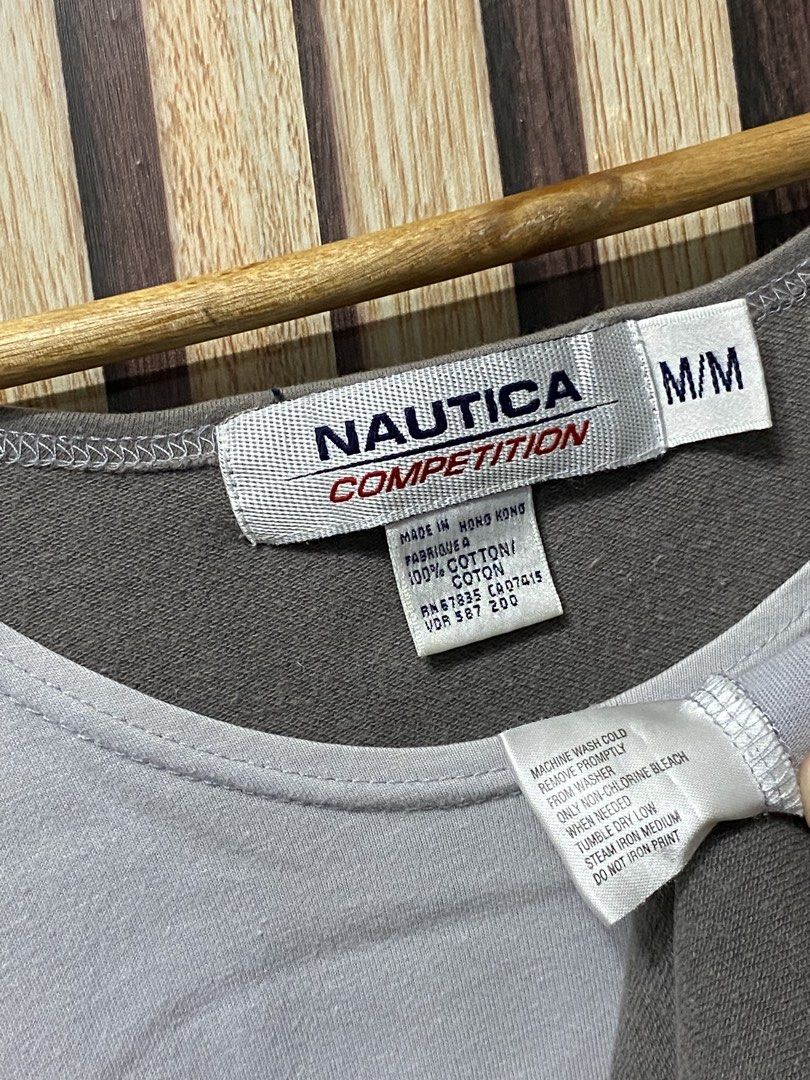 Nautica (Category: Announcements) located in Manila. Submitted by killianthriftshop1096 (Listing ID 1456123107, Image 3). Description: Excellent Condition 9.5/10 Colorate Issue bery small white stain.