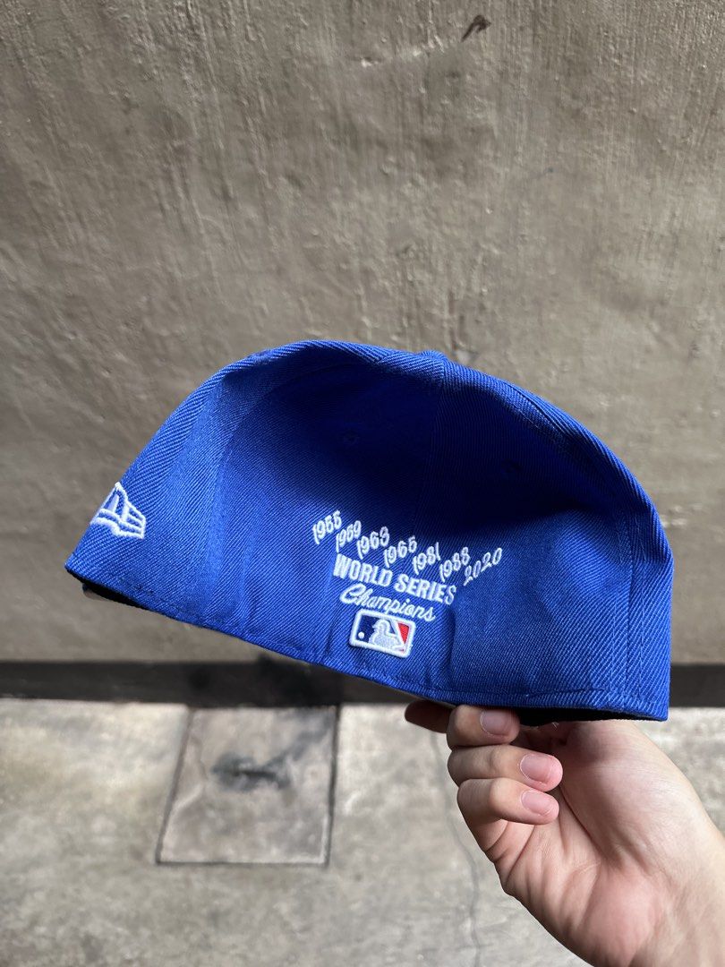 New Era Los Angeles 7x Blue Cap (Category: Caps & Hats) located in Manila. Submitted by jnflrss (Listing ID 1456136433, Image 2). Description: - 7 1/4 Size - OEM.