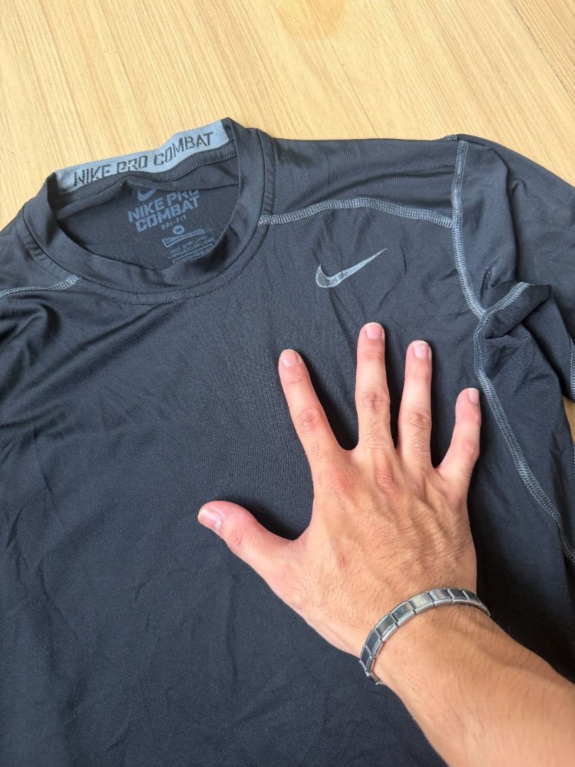 NIKE | Dri-Fit Compression Pro Combat Black (Category: Activewear) located in Pasig City. Submitted by franco.mendoza (Listing ID 1456124723, Image 3). Description: - no issues - 15 x 26 - size M.