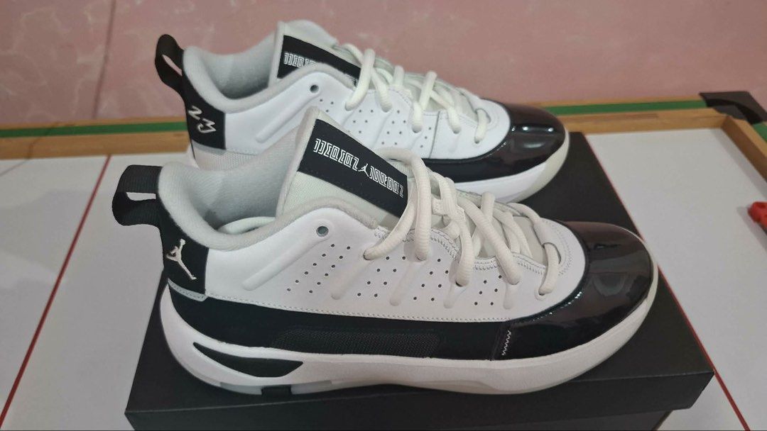 Nike Jordan Max Aura 7 (Category: Sneakers) located in Taguig. Submitted by carmelalouuu_22 (Listing ID 1456148015, Image 2). Description: Jordan Aura Max 7 Size: US 8.5 Both are brand new Last price: 3k pesos each Location: Pateros For deliveries or meetups, please send me a message..