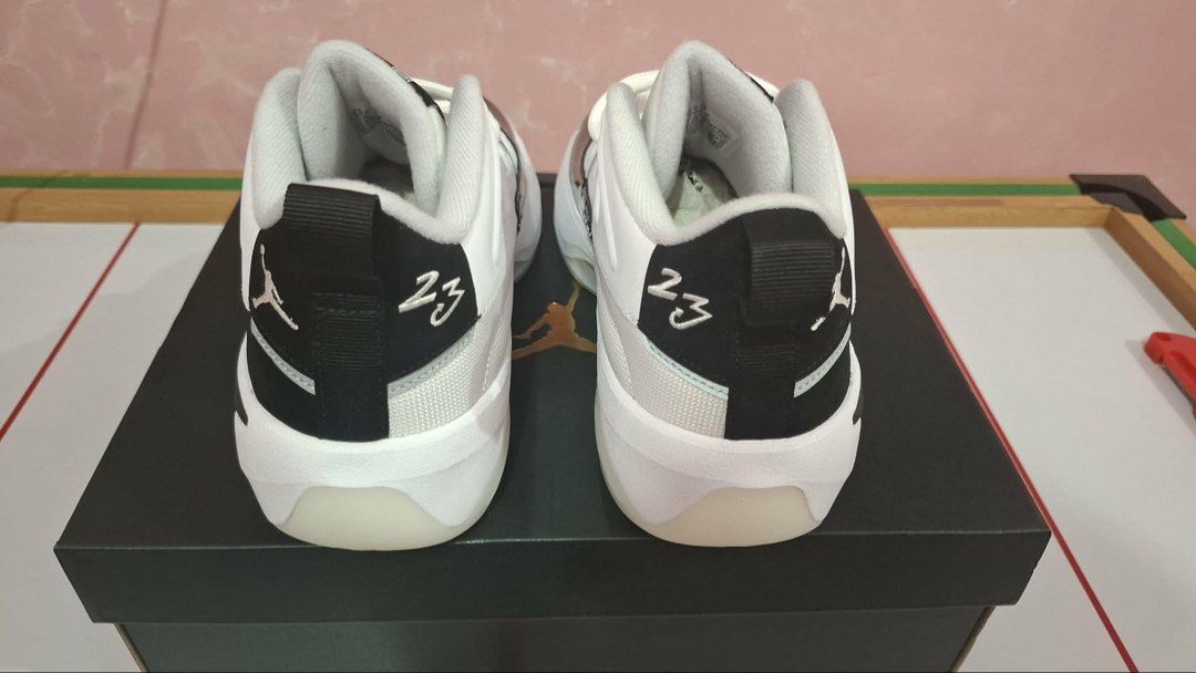 Nike Jordan Max Aura 7 (Category: Sneakers) located in Taguig. Submitted by carmelalouuu_22 (Listing ID 1456148015, Image 3). Description: Jordan Aura Max 7 Size: US 8.5 Both are brand new Last price: 3k pesos each Location: Pateros For deliveries or meetups, please send me a message..