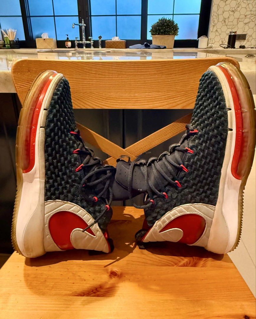 Nike Mens US Size 9 Sneakers (Category: Sneakers) located in Quezon City. Submitted by rhonadc (Listing ID 1456163996, Image 2). Description: - Nike Men's Sneakers - Size: US 9 - Color: Dark Blue with Red Accents - Ideal for: Running or Casual Wear - Price: P2,500 - Feel free to ask questions!.