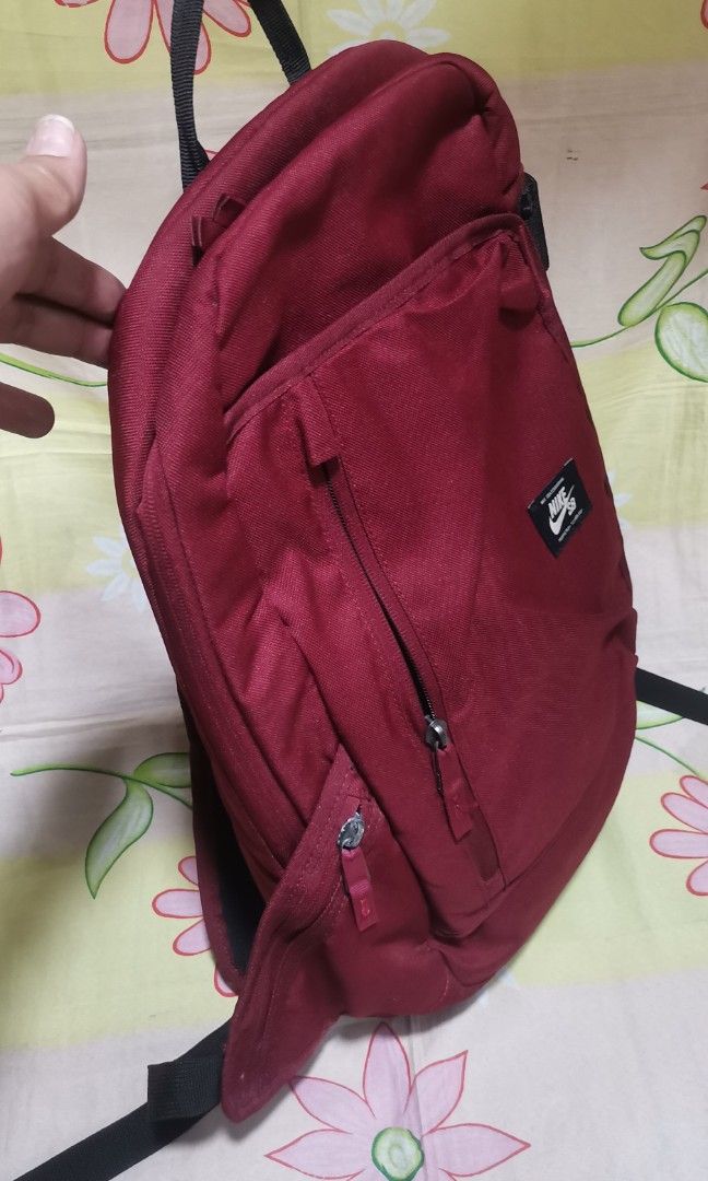 NIKE SB dark red backpack bag (Category: Backpacks) located in Baguio. Submitted by princessjhade (Listing ID 1456151888, Image 3). Description: Excellent condition Plus shipping Medium largish.