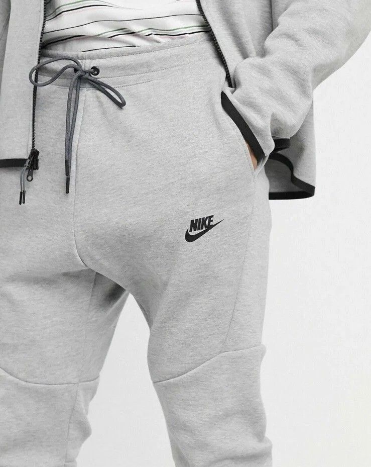 NIKE TECH FLEECE (Category: Joggers) located in San Rafael. Submitted by temyongthriftv2 (Listing ID 1456099659, Image 1). Description: N I K E tech fleece Excellent condition Makinis, mabago Need wash lang W: 30-32 L: 36.5.