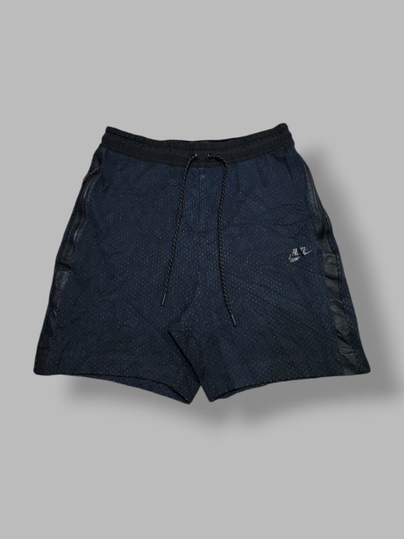 Nike Tech Hypermesh Short (Category: Activewear) located in Catarman. Submitted by ren_yoo (Listing ID 1456178765, Image 2). Description: M on Tag Free Waistline – (28-36) Length – 18.5 Hem – 11.5 Excellent Condition Color 9.5/10 No issues❌️ Price: 599 + shipping fee🔖 📍Northern Samar Visayas MOD : J&T Express MOP : GCASH / NO COD/COP.