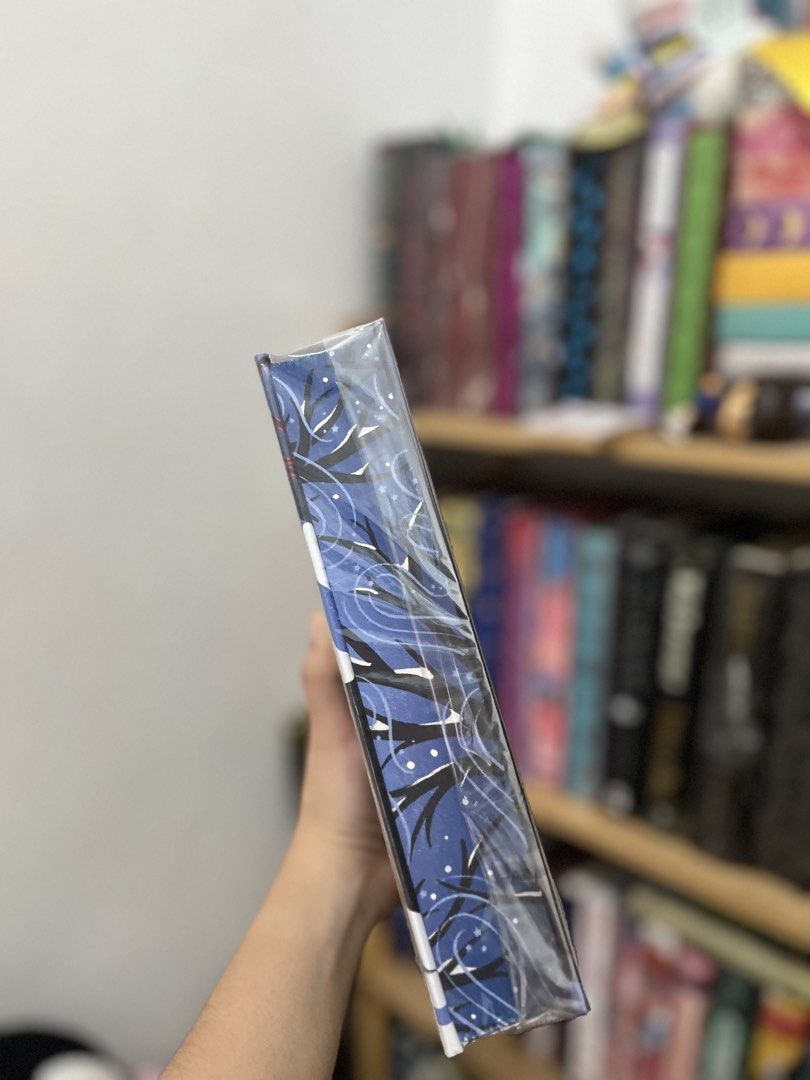 North is the Night by Emily Rath (Category: Storybooks) located in Balanga. Submitted by apotoxin (Listing ID 1456072637, Image 2). Description: REMAINDERED COPY .