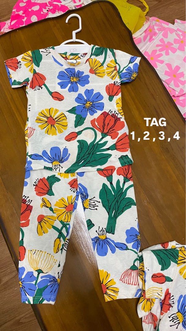 NWT (Category: Babies & Kids Fashion) located in Kuala Terengganu. Submitted by prebyaa11 (Listing ID 1456147239, Image 3). Description: NWT nak lelong baju kids . Saiz kt gambar .