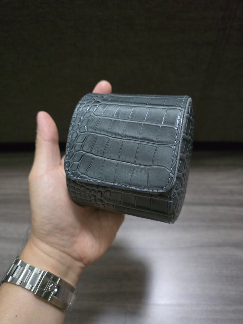 Orient Crown Watch Travel Case Holder (Category: Men's Watches) located in Manila. Submitted by ddc77 (Listing ID 1456193873, Image 3). Description: - Grey faux crocodile leather watch case - Fits one watch - Soft interior lining for protection - Secure snap closure - Comes with original Orient Crown box - Ideal for travel or safe storage Bought 11k Used only for storage in private vault.