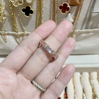 (Category: ) located in . Submitted by curatedbykhy (Listing ID 1456157474, Image 1). Description: .