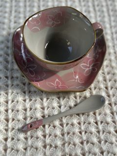 (Category: ) located in . Submitted by favoritepreloved (Listing ID 1456116774, Image 1). Description: .