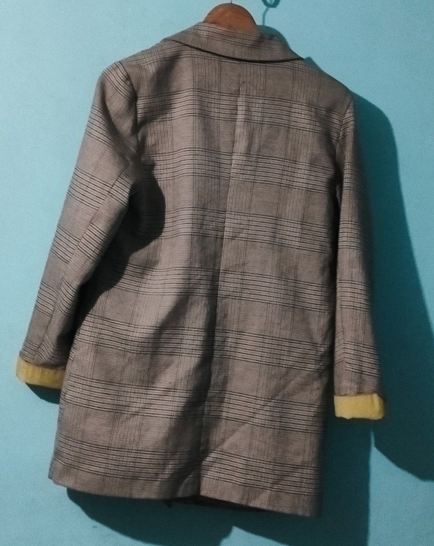 Plaid Blazer Jacket - Blazer Stylish and Comfortable (Category: Coats, Jackets and Outerwear) located in Bacoor. Submitted by luzcelances10 (Listing ID 1456191943, Image 2). Description: - Grey plaid blazer jacket - Comfortable fabric - Stylish design, great for layering - Measurements in inches (allow 1-2 inch difference) - Care: Hand wash cold, do not bleach, hang dry, do not iron Light weight comfy .