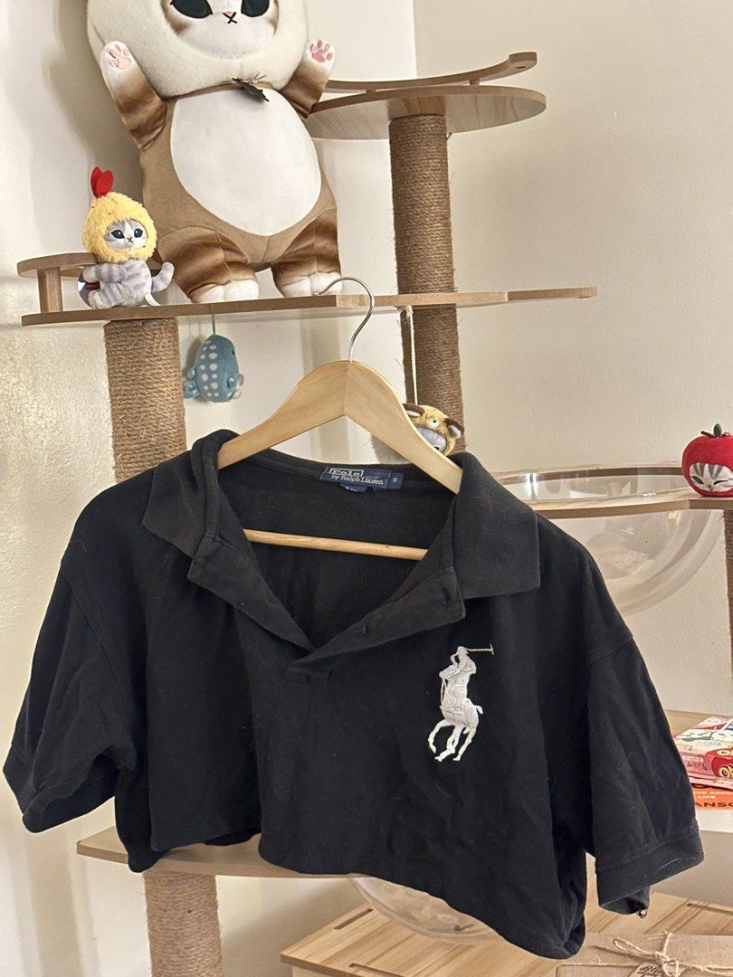 Polo Ralph Lauren Black Crop Top Collared (Category: Blouses) located in Makati City. Submitted by onlinethriftstoreph (Listing ID 1456180098, Image 2). Description: .