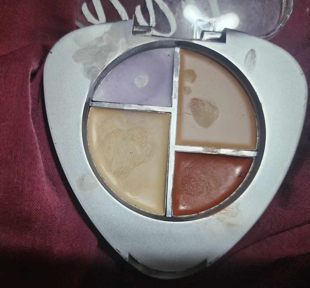 Sace Lady Color Corrector Concealers (Category: Makeup) located in Quezon City. Submitted by dolcegioia (Listing ID 1456160049, Image 2). Description: -The lavender was actually the shade that I really used and the rest almost never touched -Great concealer for yellow, and dark spots.