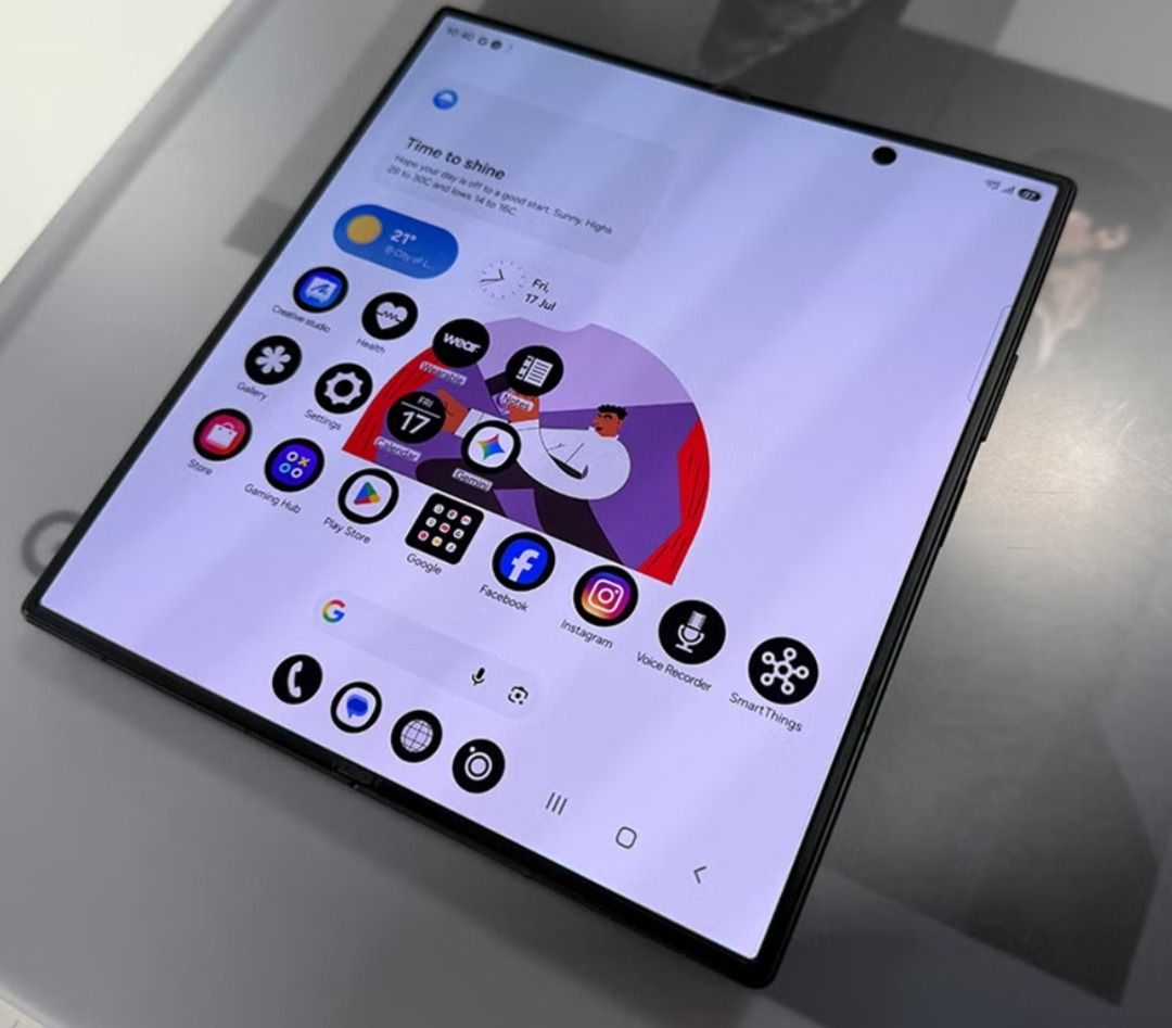 Samsung 三星 Galaxy Z Fold8 Ultra 5G 12+256GB 12+512GB 国际版 （分類：Samsung 三星）位於 Hong Kong。 由 seoulbeauty. 提交（商品編號 1455743227，圖片 2）。簡介： Samsung 三星 Galaxy Z Fold8 Ultra 5G 12+256GB 12+512GB 国际版 STORAGE COLOR (Malaysia Spec) F976B 12+256GB Violet,Graphite,Cream $11330 12+512GB Cream STORAGE COLOR (TW Spec) F9760 12+256GB Violet,Graphite,Cream $11530 12+512GB Violet,Graphite $12460 主要特點 8.0 吋 Foldable Dynamic LTPO AMOLED 2X 螢幕，120Hz 刷新率，2256×2504 解析度，峰值亮度