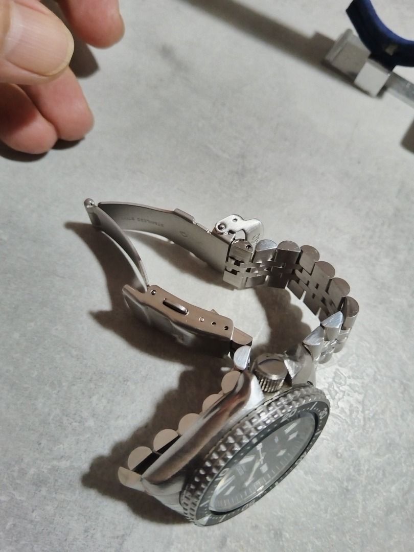 Seiko 6309 7290 slim turtle (Category: Men's Watches) located in San Juan City. Submitted by pdj9898 (Listing ID 1456063119, Image 2). Description: - Seiko 6309 7290 Automatic Watch - unpolished case - BN AM dial hands and jubilee, bezel insert - MOVEMENT refurbish - ready to wear - watch only.