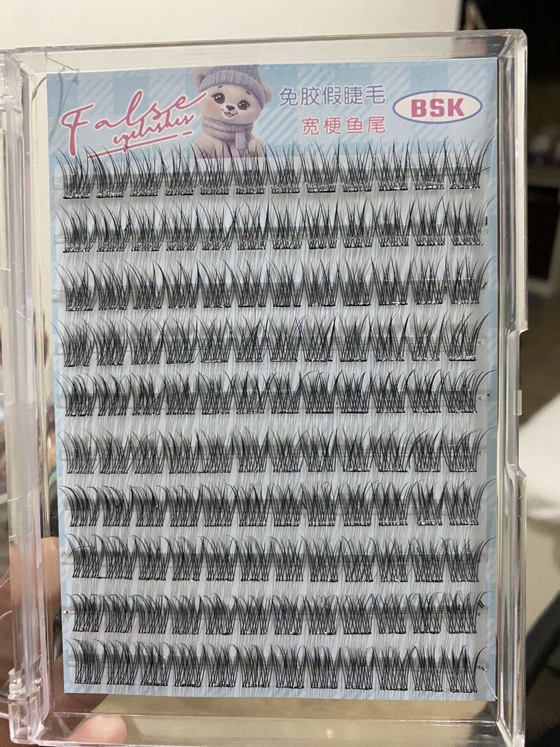 Self- adhesive cluster lashes (Category: Makeup) located in Quezon City. Submitted by clcluto (Listing ID 1456166720, Image 2). Description: - 5 pieces of the sets available, take all for 300 - damaged cases but lashes are new - bought online.