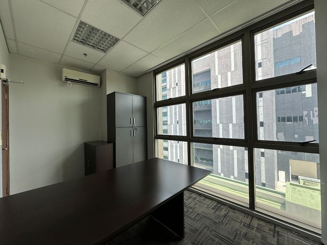 (Category: ) located in . Submitted by UCI_SG (Listing ID 1456075322, Image 1). Description: .
