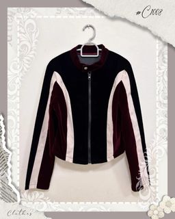 (Category: ) located in . Submitted by rosemarket (Listing ID 1456230523, Image 1). Description: .