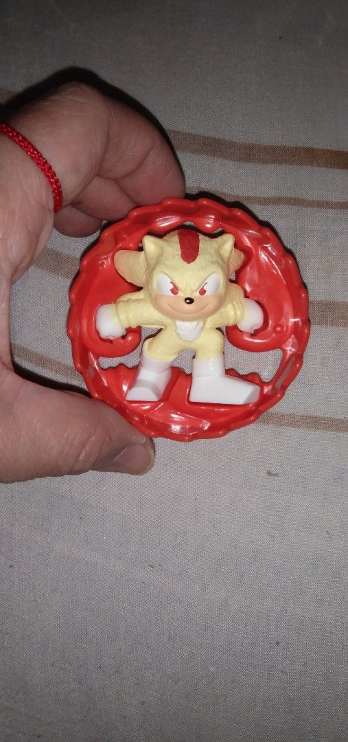 Sonic 3 toy with box (Category: Interactive Toys) located in Quezon City. Submitted by eidorableshop (Listing ID 1456205234, Image 1). Description: .