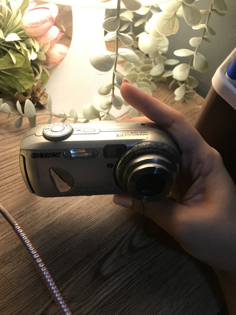 Sony Cyber-shot DSC-P100 Digital Camera (Category: Cameras) located in Paranaque City. Submitted by mozza_1 (Listing ID 1456220119, Image 3). Description: FOR PARTS ONLY / FOR ROOM DISPLAY - Sony Cyber-shot digital camera - 4.1 Megapixel resolution - Comes with a wrist strap .