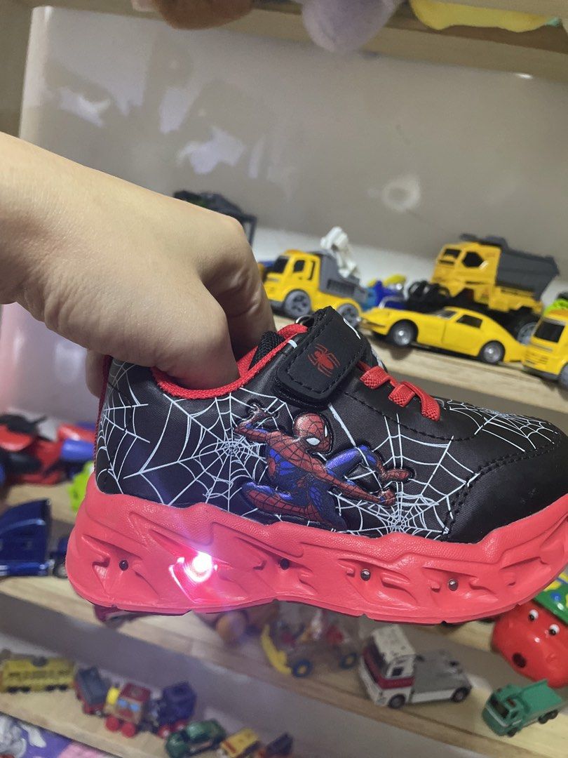 Spiderman rubber shoes (Category: Babies & Kids Fashion) located in Dupax Del Norte. Submitted by lysamae21 (Listing ID 1456058647, Image 3). Description: Minsan lng po gnmt nung 2nd bday nea lng Umiilaw po anjan napo size .