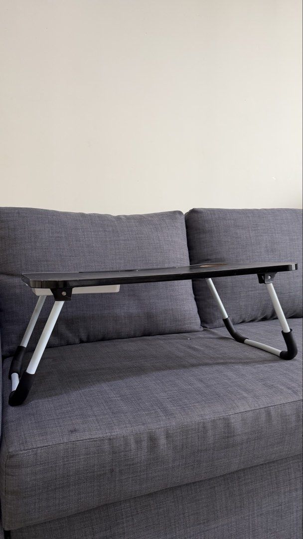 Study Table (Category: Tables & Sets) located in Gombak. Submitted by heravasilyki (Listing ID 1456173639, Image 1). Description: .