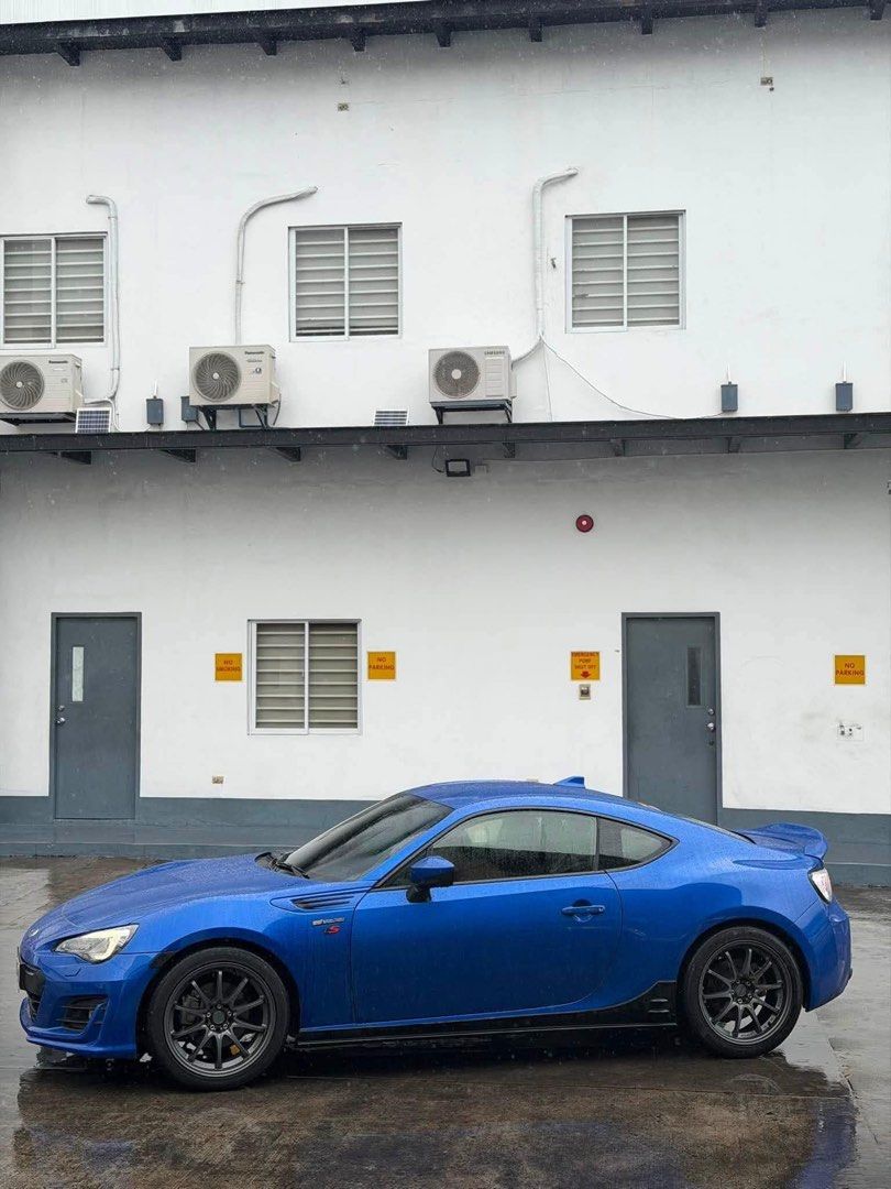 Subaru BRZ A/T Auto (Category: Used Cars) located in Manila. Submitted by quality_cars (Listing ID 1456224110, Image 3). Description: 2018 Subaru BRZ 𝑭𝒐𝒓 𝑺𝒂𝒍𝒆 / 𝑻𝒓𝒂𝒅𝒆-𝒊𝒏 / 𝑭𝒊𝒏𝒂𝒏𝒄𝒊𝒏𝒈 Automatic Transmission 26K Original Mileage Blue Pearl Color Monday Coding “1” ✅Free use of our Obd Scanner ✅Feel free to bring your trusted mechanic🧑🏼‍🔧 ✅Complete Papers & LTO Verified! ✅No History of Accident & Not Flooded ✅Money-back guara