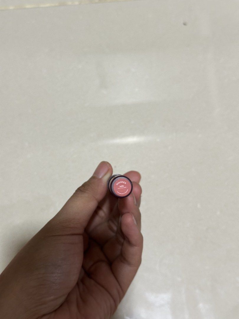 Sunnies Face staystick - tulle (Category: Makeup) located in Taguig. Submitted by mandms09 (Listing ID 1456076856, Image 2). Description: .