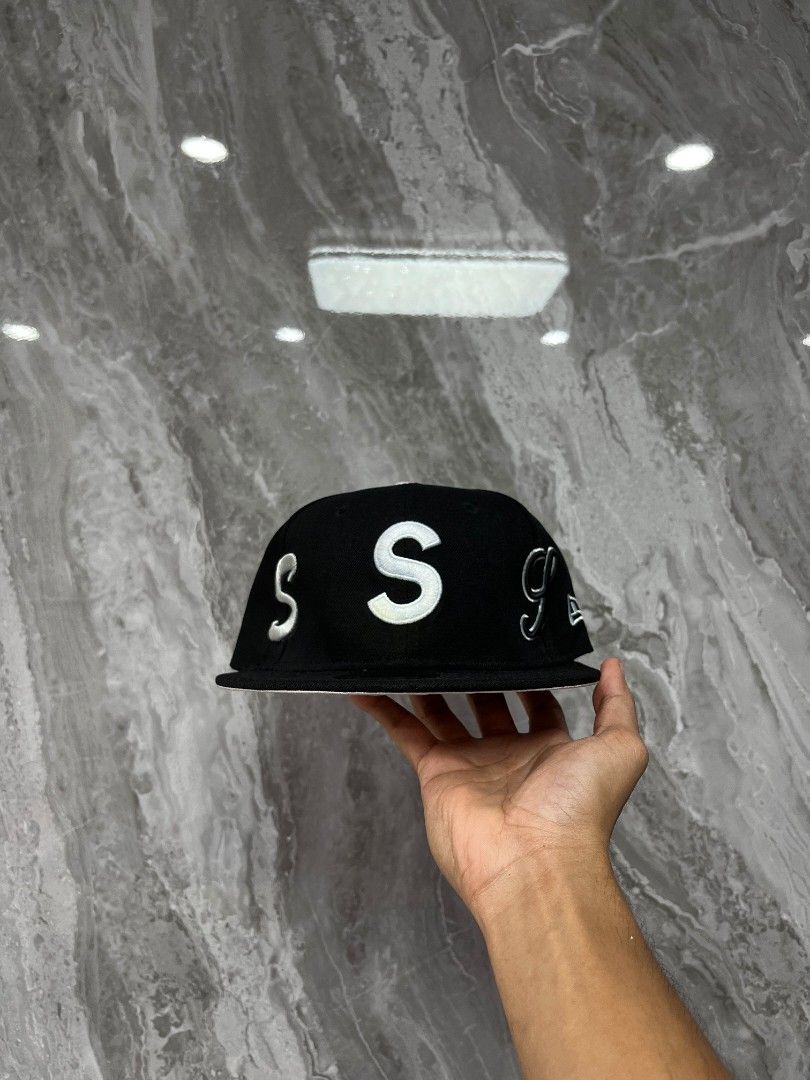 Supreme S Logo Fitted Cap Black (Category: Caps & Hats) located in Legazpi City. Submitted by bigdaze (Listing ID 1456164989, Image 1). Description: - Size 7 1/8, 7 1/2 - Iconic White S Logo - Fitted Style - Ideal for Everyday Wear - Please check photos for detailed condition.