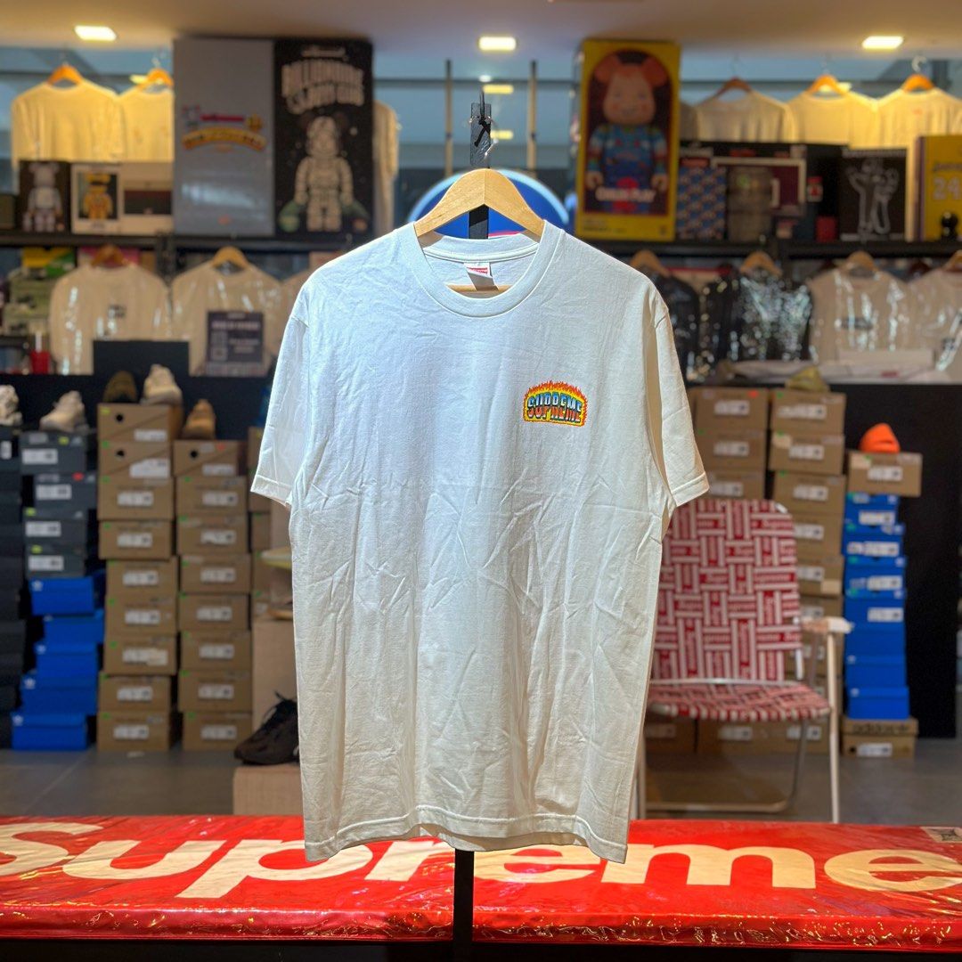 Supreme SS22 Chrome Fire Tee (Category: Tshirts & Polo Shirts ) located in Quezon City. Submitted by inside_plug (Listing ID 1456100760, Image 1). Description: For Sale Supreme SS22 Chrome Fire Tee White - Medium Brandnew Dm us to purchase.