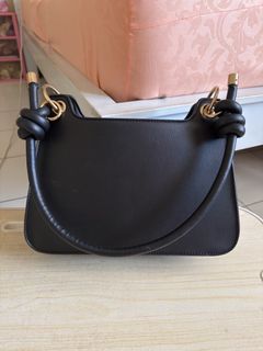 (Kategori: ) berada di . Dikirim oleh odd_mimimi (ID iklan 1456129451, Gambar 1). Deskripsi: .