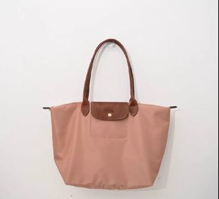 (Kategori: ) berada di . Dikirim oleh vaniarosee (ID iklan 1456176811, Gambar 1). Deskripsi: .