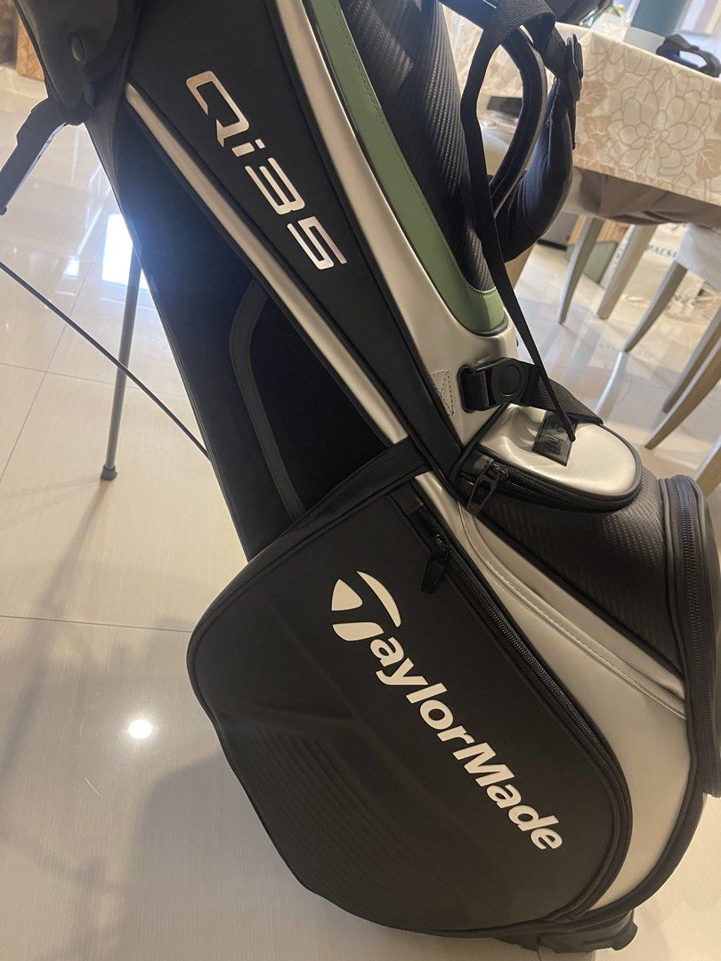 TaylorMade QI35 Tour Stand Bag (Category: Golf) located in Makati City. Submitted by fashionistameetsthrift (Listing ID 1456092634, Image 2). Description: FOR SALE: TaylorMade Qi35 Tour Stand Bag GUARANTEED ORIGINAL 2025 TaylorMade Qi35 Tour Stand Bag Premium Tour-inspired stand bag in the Qi35 colorway. Condition: Excellent, used less than 10 times on the fairway. Specs & Features: • Soft 4-way velour top • Premium faux micro-perforated leather 