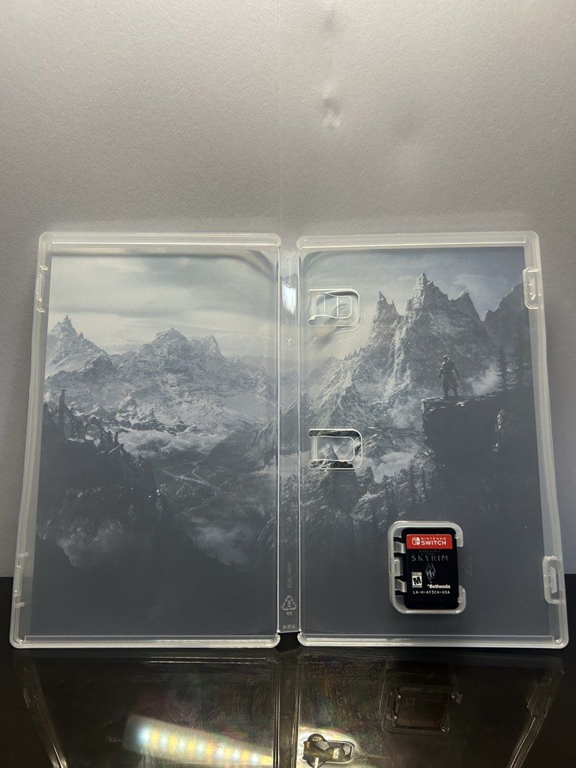 The Elder Scrolls V: Skyrim Nintendo Switch Game (Category: Nintendo) located in Quezon City. Submitted by notna.seller (Listing ID 1456171130, Image 3). Description: Reason for Selling: In college and looking to earn money or find new hobbies - The Elder Scrolls V: Skyrim for Nintendo Switch - Includes Dawnguard, Hearthfire, and Dragonborn expansions - Game cartridge and original case included - Game bought in 2019, but only used once QC Area, D