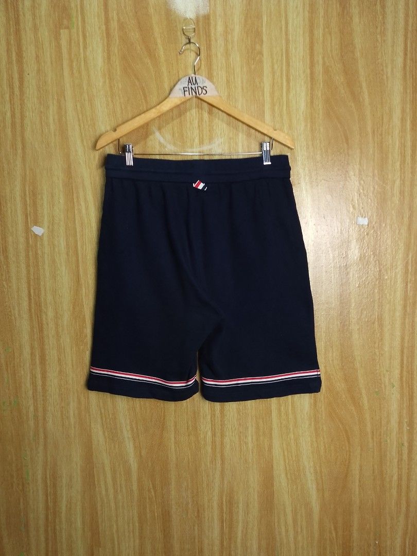 Thom Browne Cotton Short (Category: Shorts) located in Santiago. Submitted by jonathanfragata21 (Listing ID 1456203215, Image 2). Description: Thom Browne Cotton Short Waist : 31 - 34 Length : 20.5 Color Rate : 9.5/10 Excellent condition No Flaws Price : 650 + shipping fee Location : Santiago City Isabela.