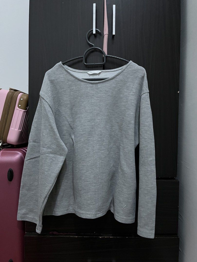 Top Padini (Category: Longsleeves) located in Enggor. Submitted by syazwinshariff (Listing ID 1456055607, Image 1). Description: .