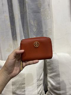 (Category: ) located in . Submitted by saveandstyleph (Listing ID 1456184086, Image 1). Description: .