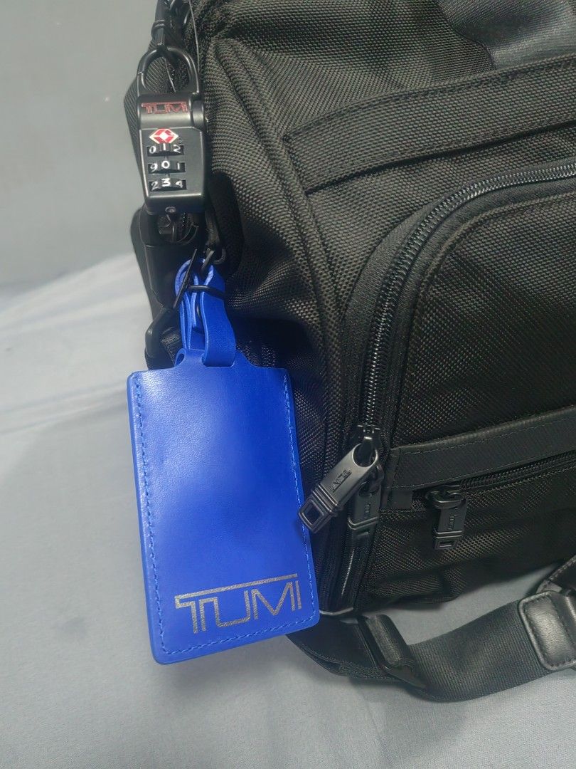 Tumi alpha 2 duffle bag (Category: Luxury Bags & Wallets) located in Santa Rosa. Submitted by _ba_mo_si_ (Listing ID 1456075450, Image 3). Description: Tumi duffle carry on unisex bag Inclusion With hang tag and lock Guranteed authentic Plus sf Dm.