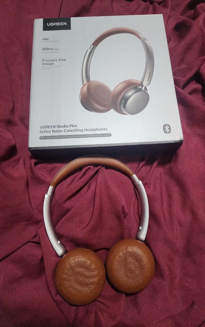 Ugreen Brown Headphones (Category: Headphones & Headsets) located in Quezon City. Submitted by dolcegioia (Listing ID 1456122263, Image 2). Description: -Tried twice lang -Realized it's not for me/for my style.. I'd prefer earphones instead -Super ganda ng sound and bass nito -May voice cancellation pa -With free crochet covers as well -Bought just this April 2026.